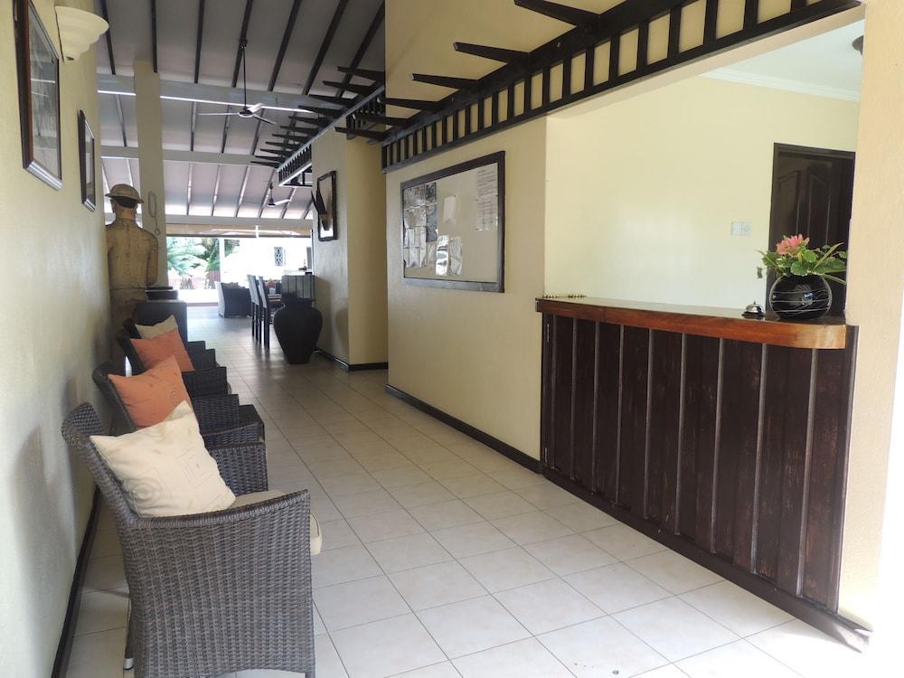 Hotel La Roussette Anse aux Pins Eksteriør bilde